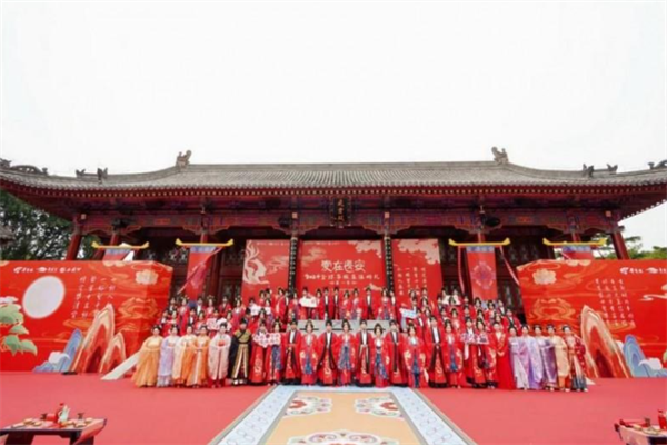 茶话弄推婚庆团购服务 “婚礼喝奶茶”成为Z世代新风尚