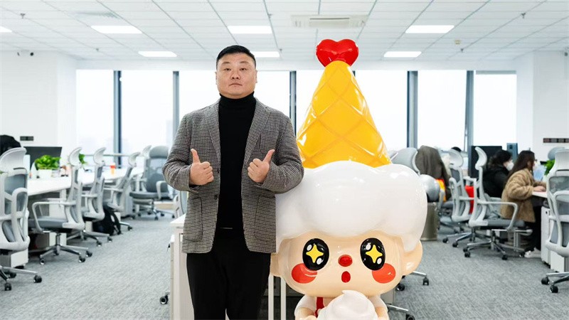 高质平价”黑马狂奔:甜心皮皮半年融资过亿、开店百家,乔迁总部奔赴全球 高质平价”黑马狂奔:甜心皮皮半年融资过亿、开店百家,乔迁总部奔赴全球